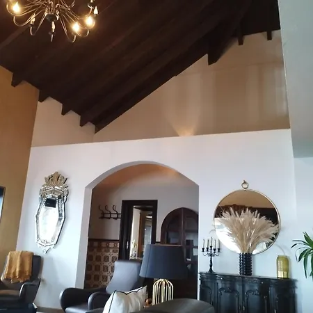 Vila Luxury Colonial Country *
