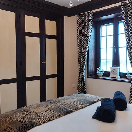 Luxury Colonial Country *