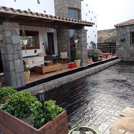 Luxury Colonial Country Villa